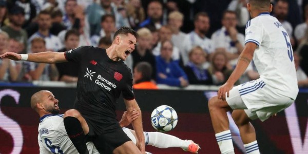 欧冠神剧情：勒沃库森补时乌龙绝平，遭遇德甲劲旅哥本哈根意外阻击