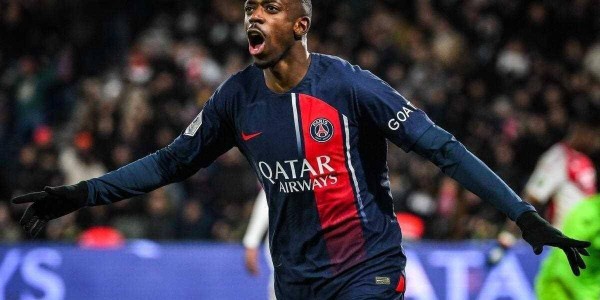 周日030：法甲南特VS巴黎圣日尔曼，南特主场迎大巴黎，黑马or豪门统治？