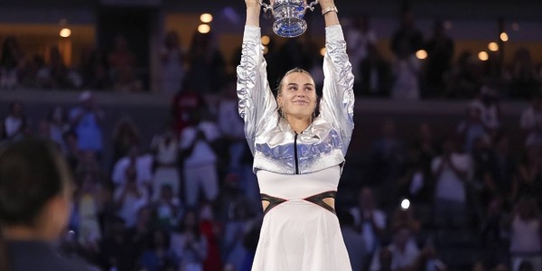 知耻而后勇，首秀失利走出阴影，樊振东德甲2连胜炸场，没有团队的顶流，到底打谁的脸？