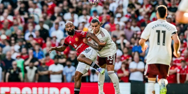 曼联三冠王功臣尼克·巴特揭露：夏季新援面临重蹈覆辙的危机