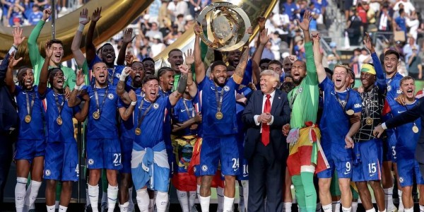 三球完胜 切尔西夺世俱杯冠军！
        
    三球完胜 切尔西夺世俱杯冠军！